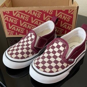 Infant burgundy checker vans.